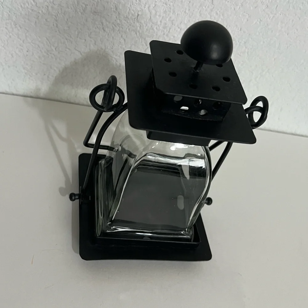 Frontgate Vintage Windproof Candle Holder Lantern Indoors & Outdoors Black